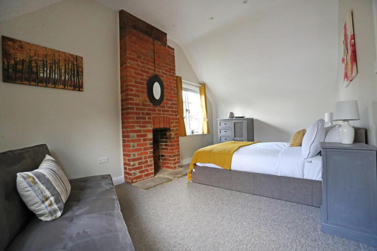 Hurtwood Hotel Peaslake Kültér fotó